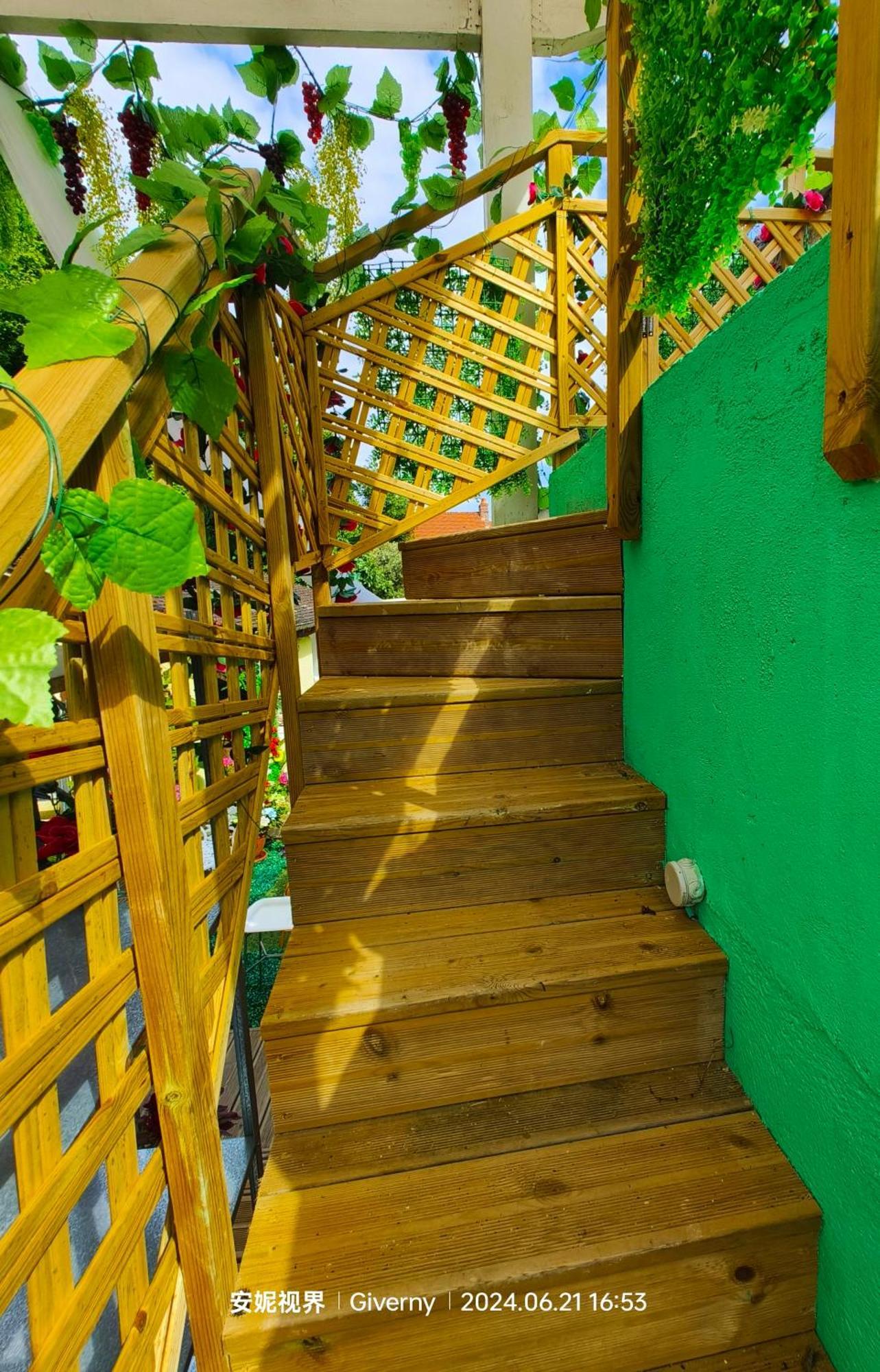Le Coin Des Artistes * Giverny
